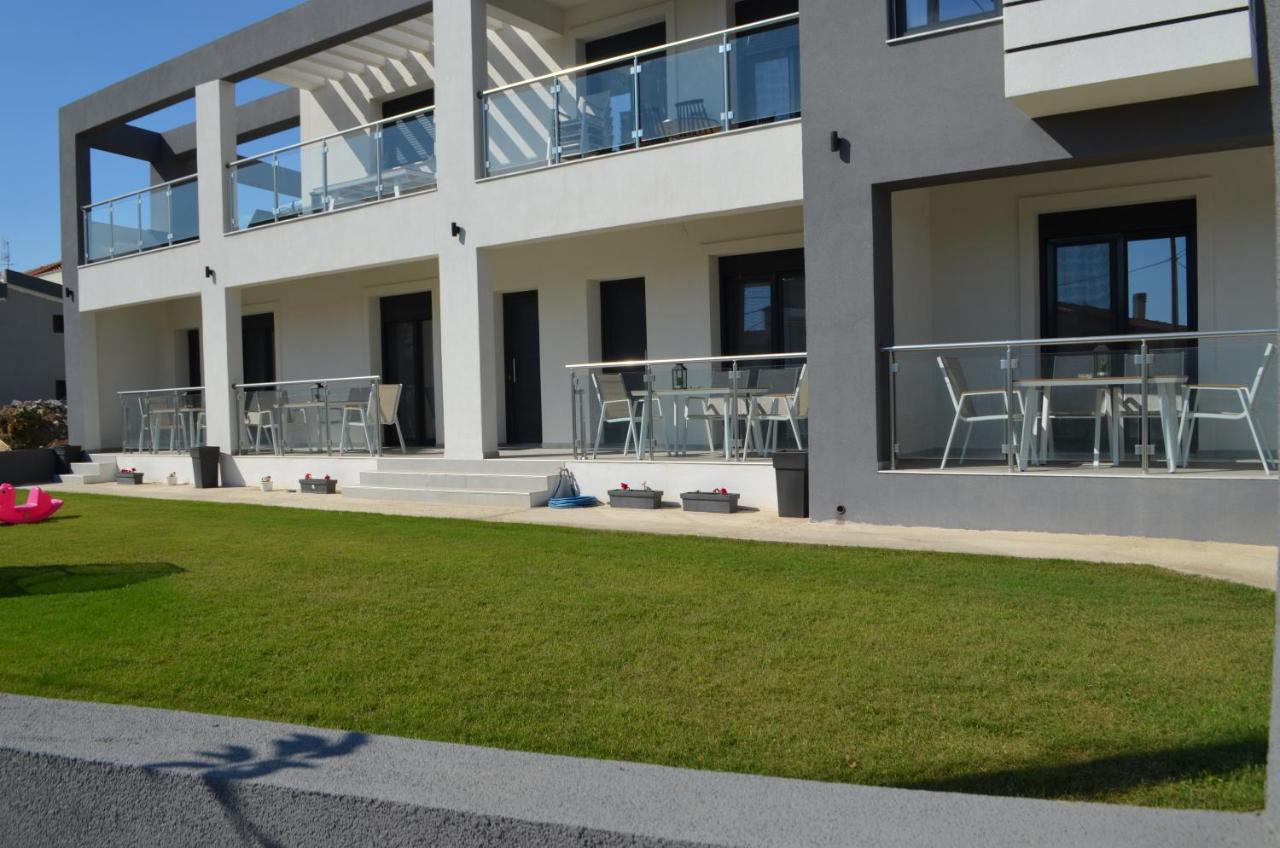 Erika Boutique Apartments Nikiti  Ngoại thất bức ảnh